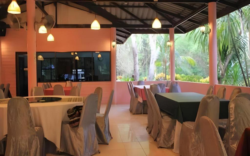 פיטסנולוק Natural Park Resort De Wang Thong מראה חיצוני תמונה