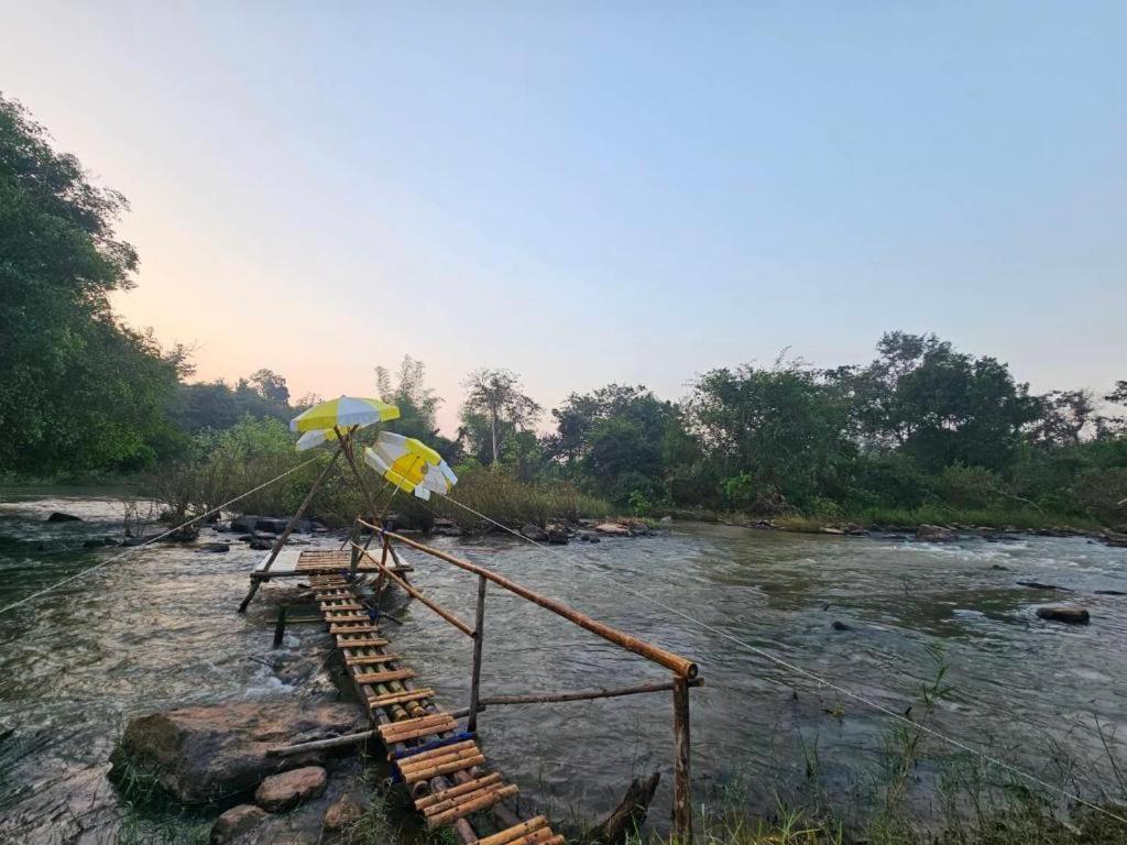 פיטסנולוק Natural Park Resort De Wang Thong מראה חיצוני תמונה
